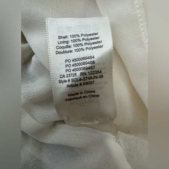 Aritzia Floral cropped sheer blouse - Picture 10 of 10